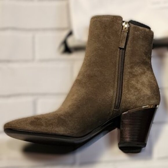 Brand New Marc Jacobs Suede Ankle Boots Taupe Size 9 US | 39 EU - Picture 7 of 15
